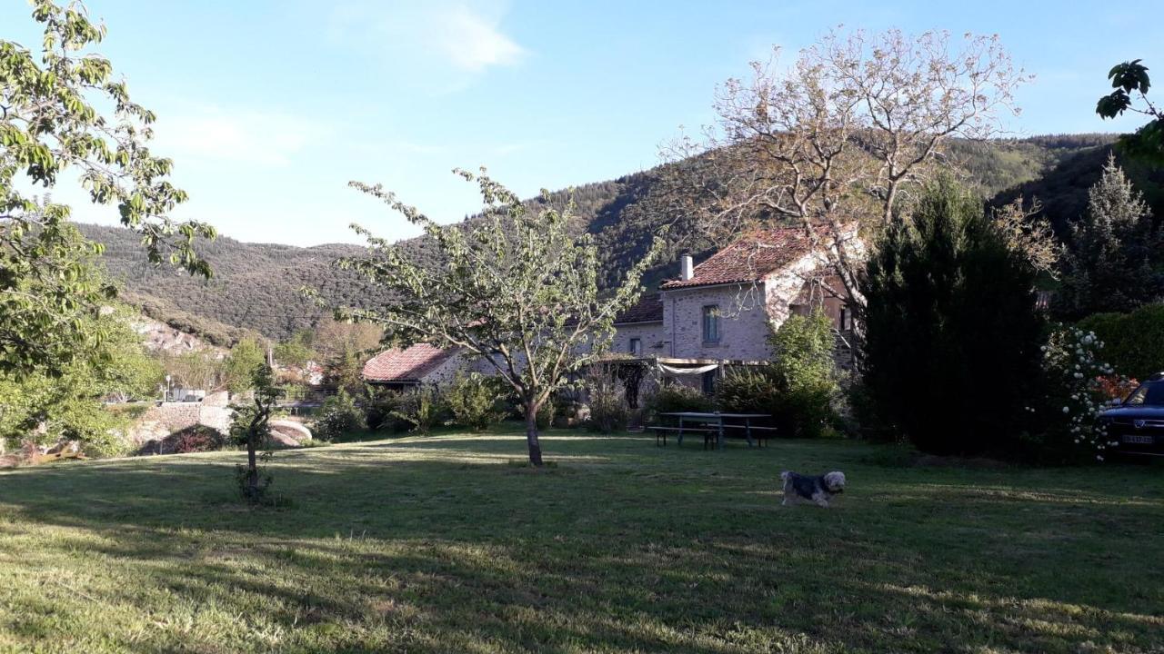 Le Moulin D'Arcas. Bed & Breakfast Premian Exterior photo