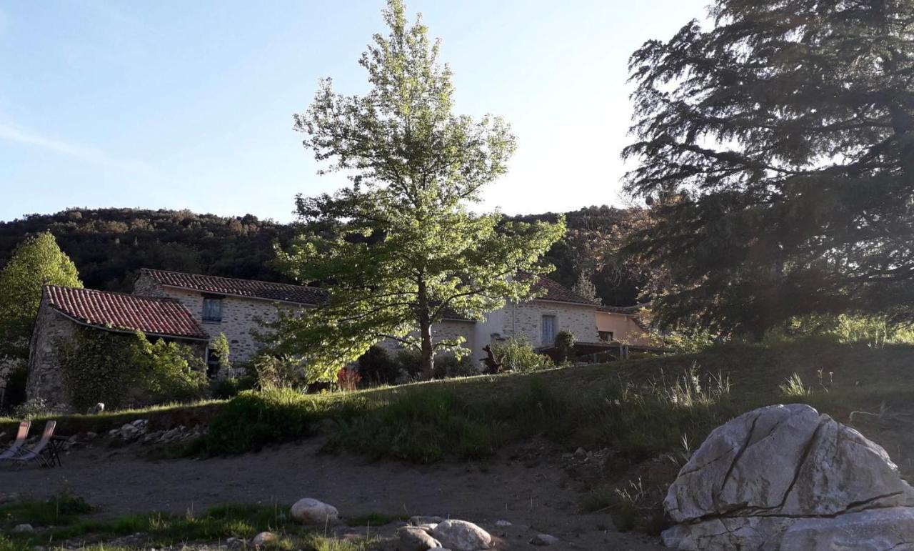Le Moulin D'Arcas. Bed & Breakfast Premian Exterior photo