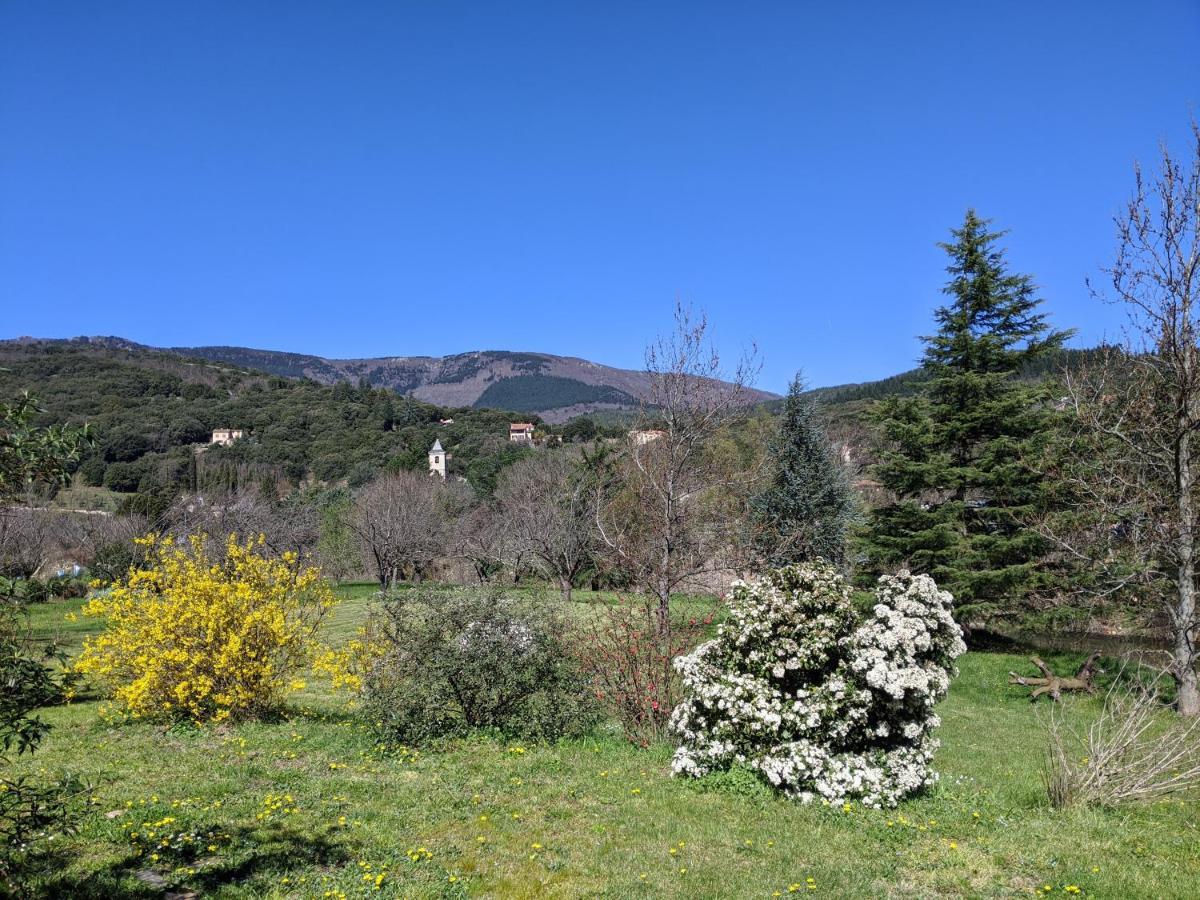 Le Moulin D'Arcas. Bed & Breakfast Premian Exterior photo