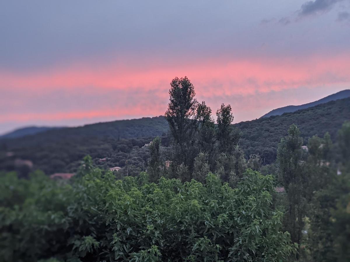 Le Moulin D'Arcas. Bed & Breakfast Premian Exterior photo